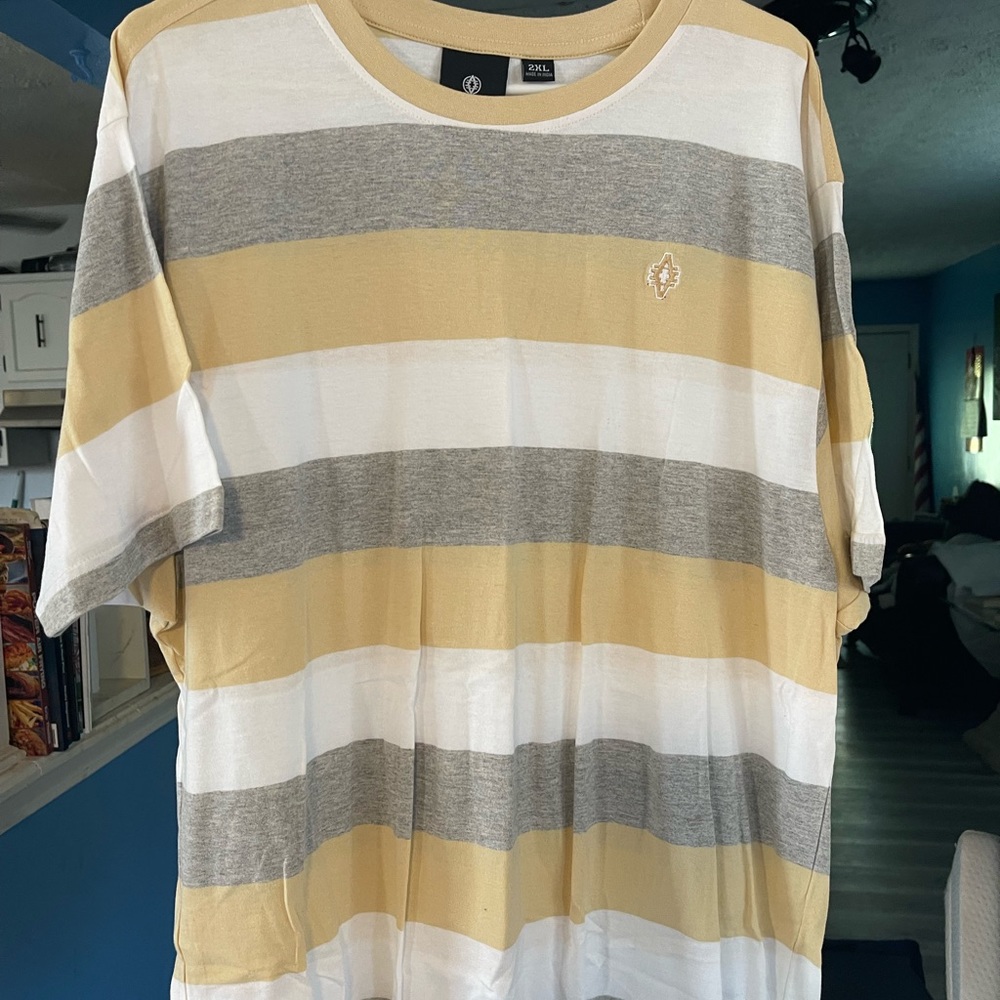 Akademiks mens t-shirt! Size 2xl!